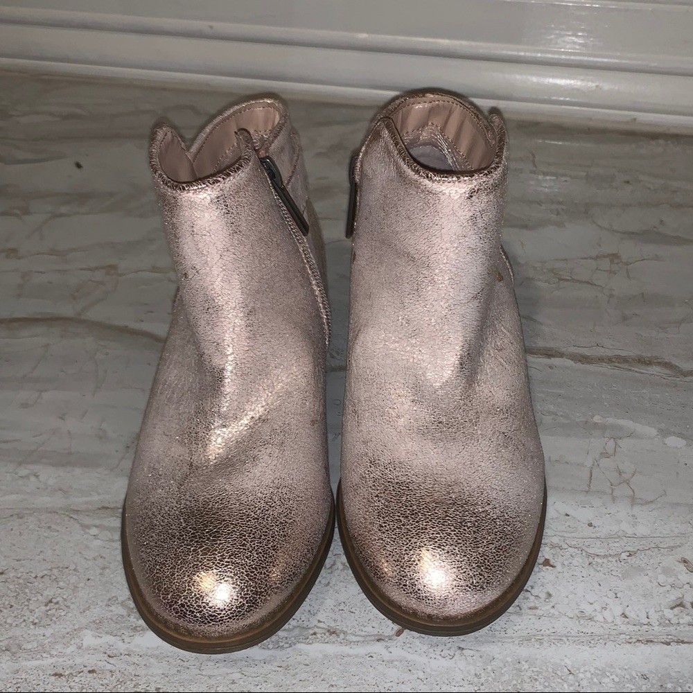 Girls booties (rose gold)